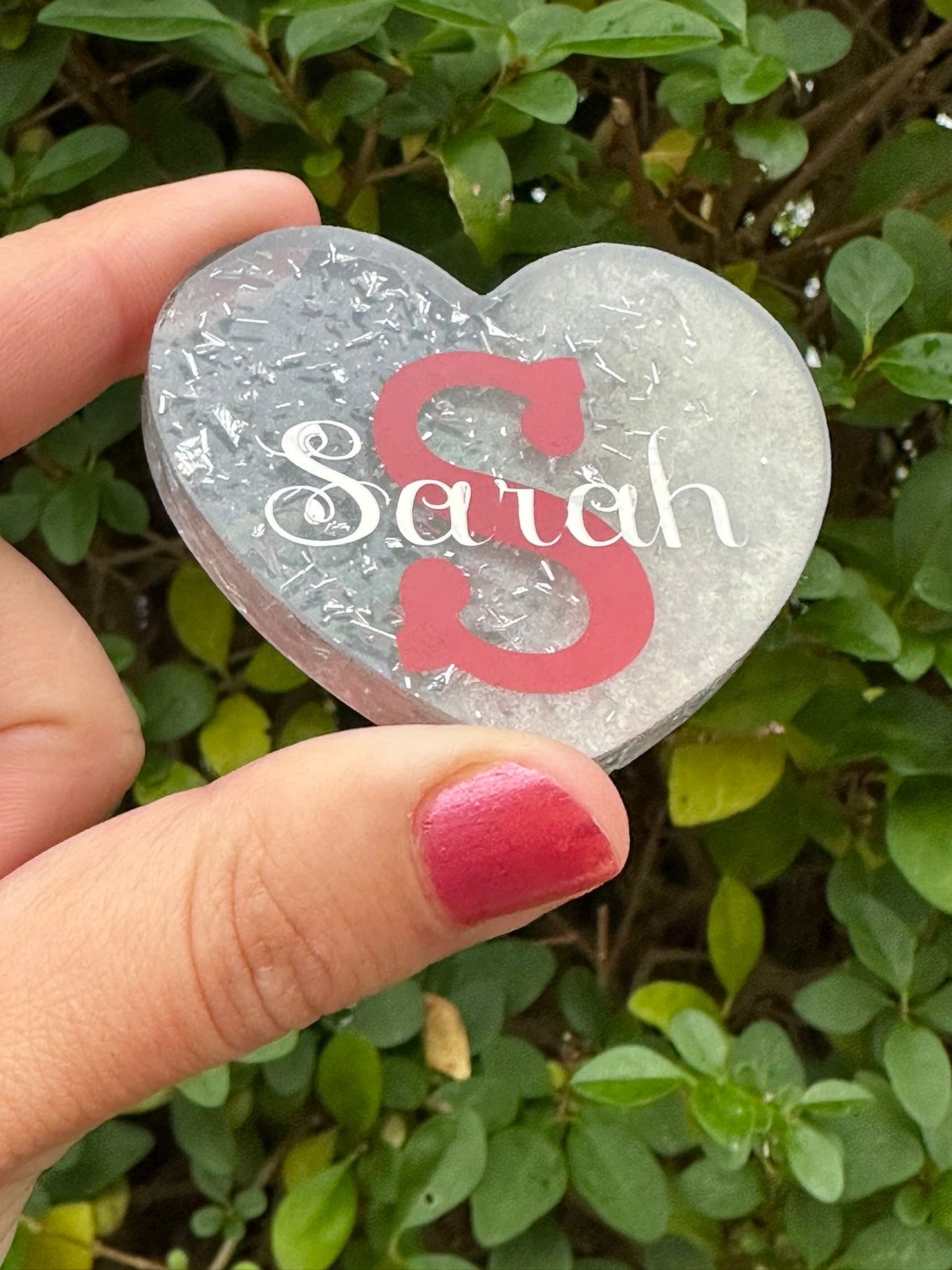 Custom Resin Heart Fridge Magnet with Name & Initial in Vinyl - Personalised Gift - Resin Fridge Decor - Romantic Gift Idea - UK Handmade - ResinsGiftShopUK