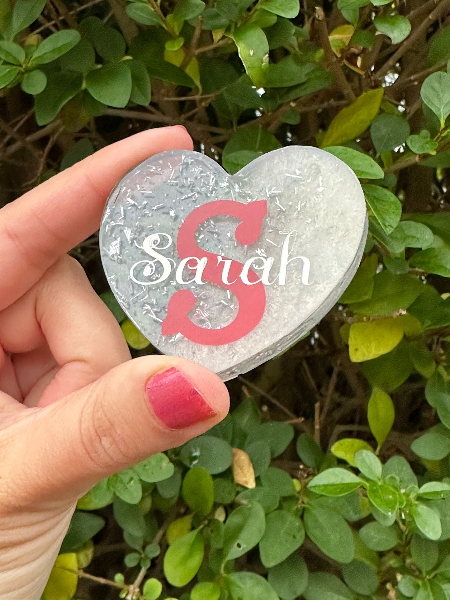 Custom Resin Heart Fridge Magnet with Name & Initial in Vinyl - Personalised Gift - Resin Fridge Decor - Romantic Gift Idea - UK Handmade - ResinsGiftShopUK