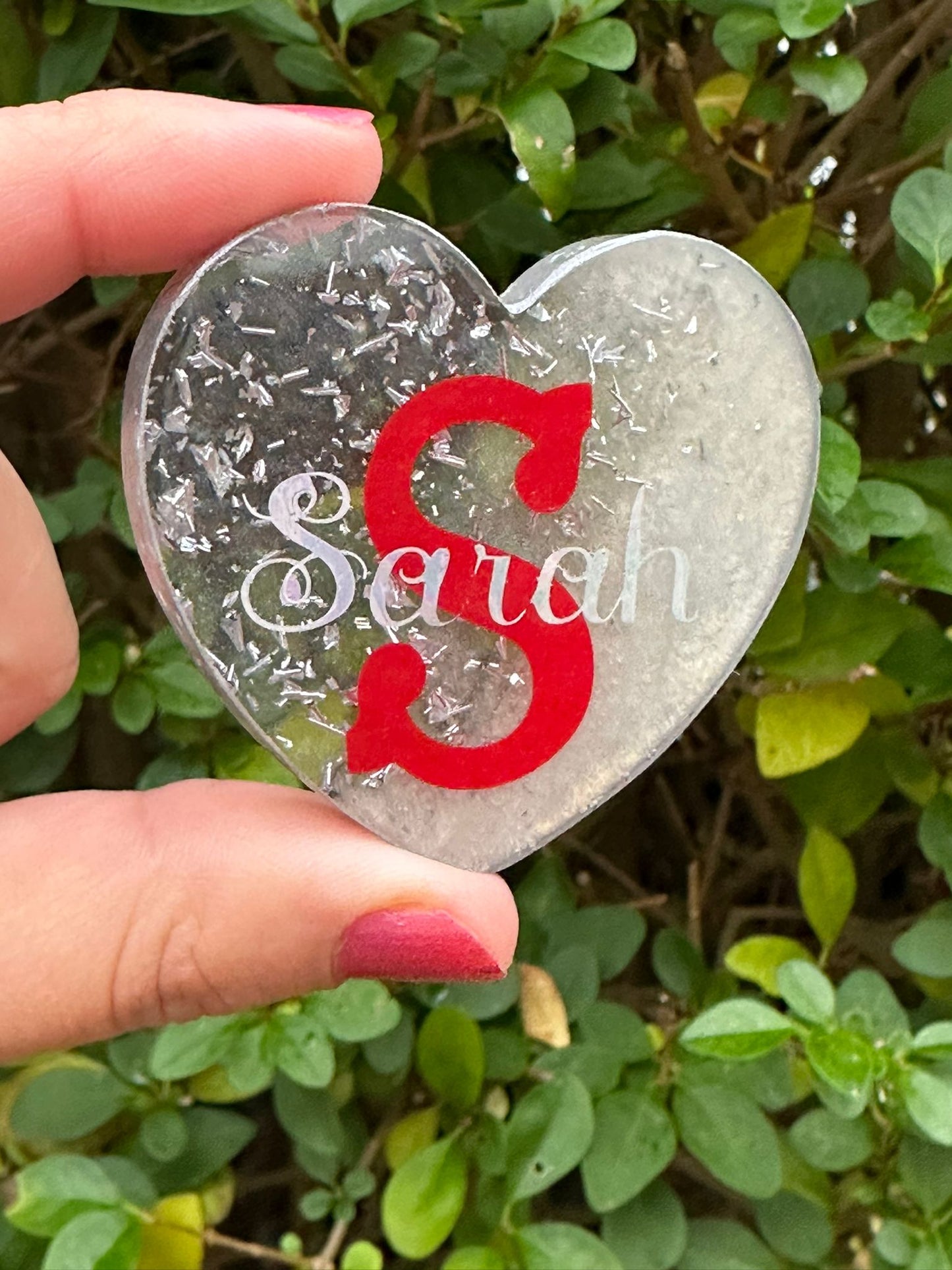 Custom Resin Heart Fridge Magnet with Name & Initial in Vinyl - Personalised Gift - Resin Fridge Decor - Romantic Gift Idea - UK Handmade - ResinsGiftShopUK