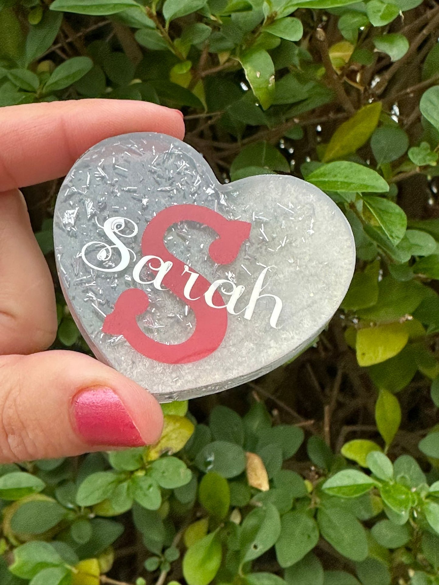 Custom Resin Heart Fridge Magnet with Name & Initial in Vinyl - Personalised Gift - Resin Fridge Decor - Romantic Gift Idea - UK Handmade - ResinsGiftShopUK
