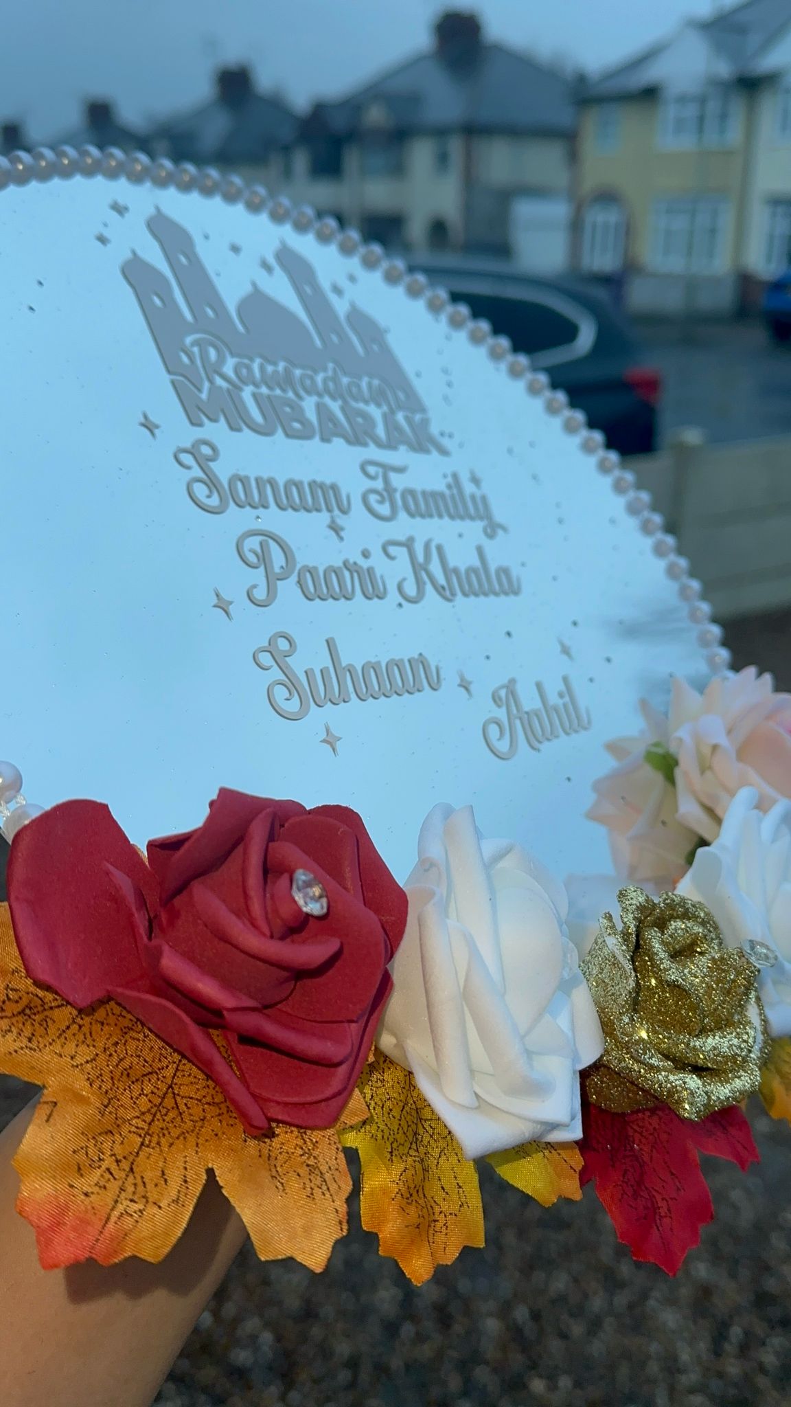 Ramadan Mubarak Mirror Tray - Custom Mirror Tray with White Vinyl Personalisation - Ramadan & Eid Gift UK - Floral, Stones, Pearls Design - ResinsGiftShopUK